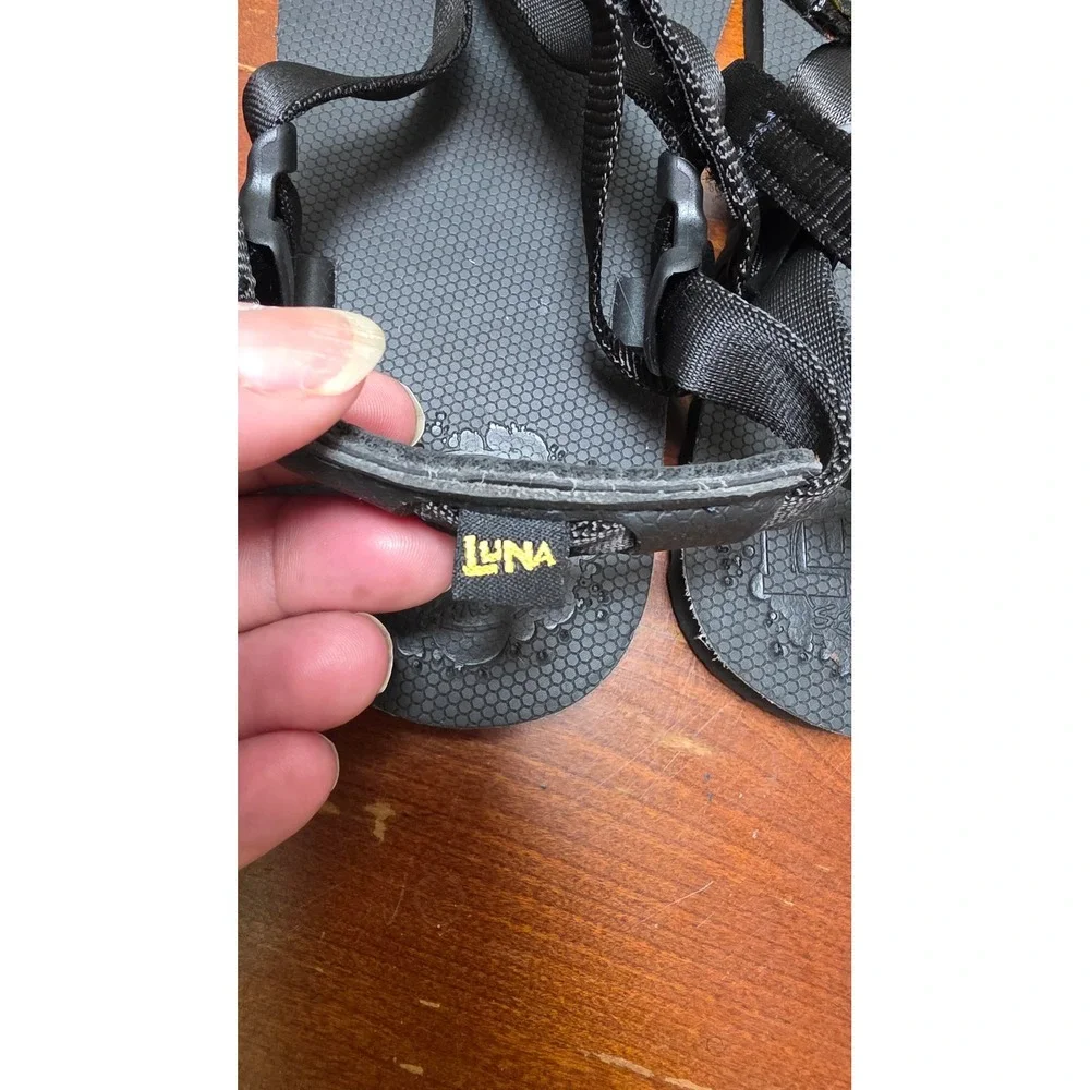 NWOT Luna Sandals Mono Winged Edition Men 9 Women 11 Black Vibram Hiking Sandals